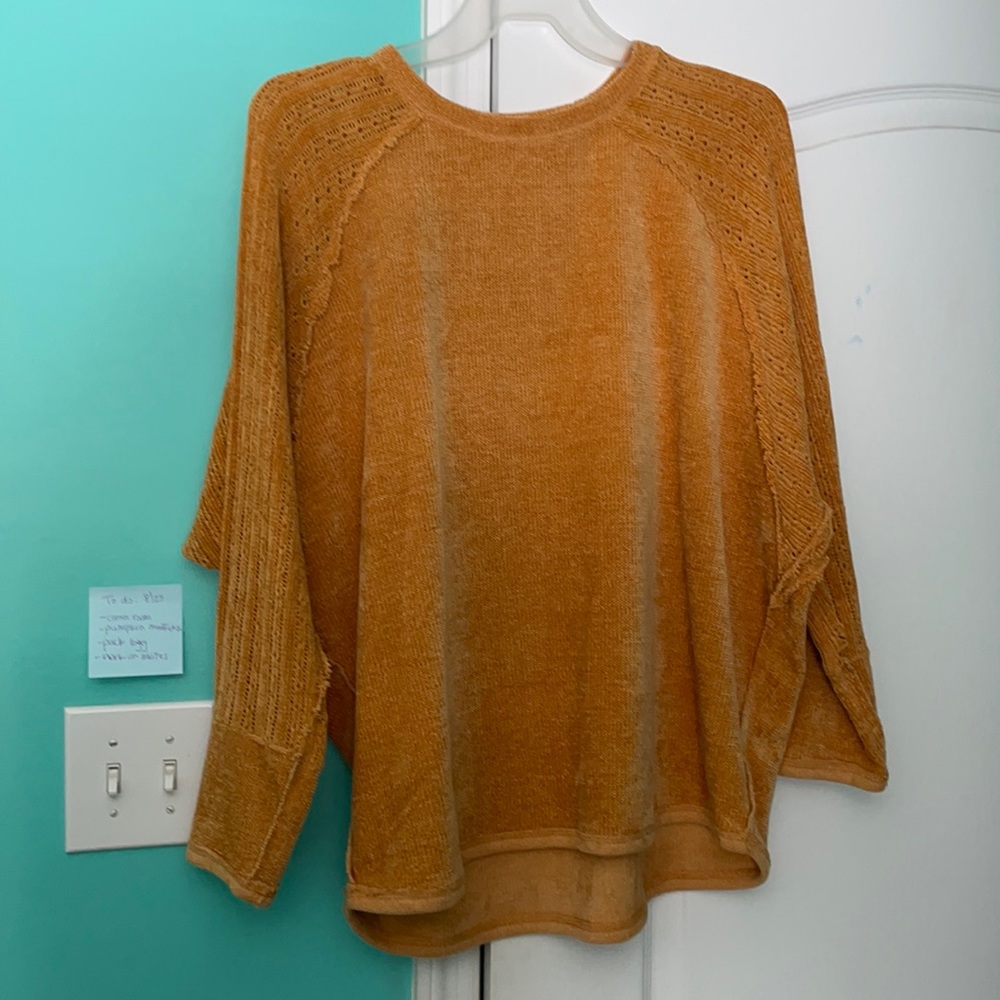 Size M yellow sweater in great condition!